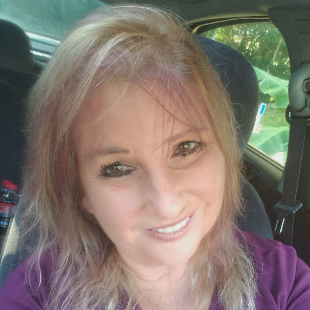 Meet your Posher, Eileen